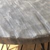 Table tournante, style industriel, plateau en bois massif, pied en acier